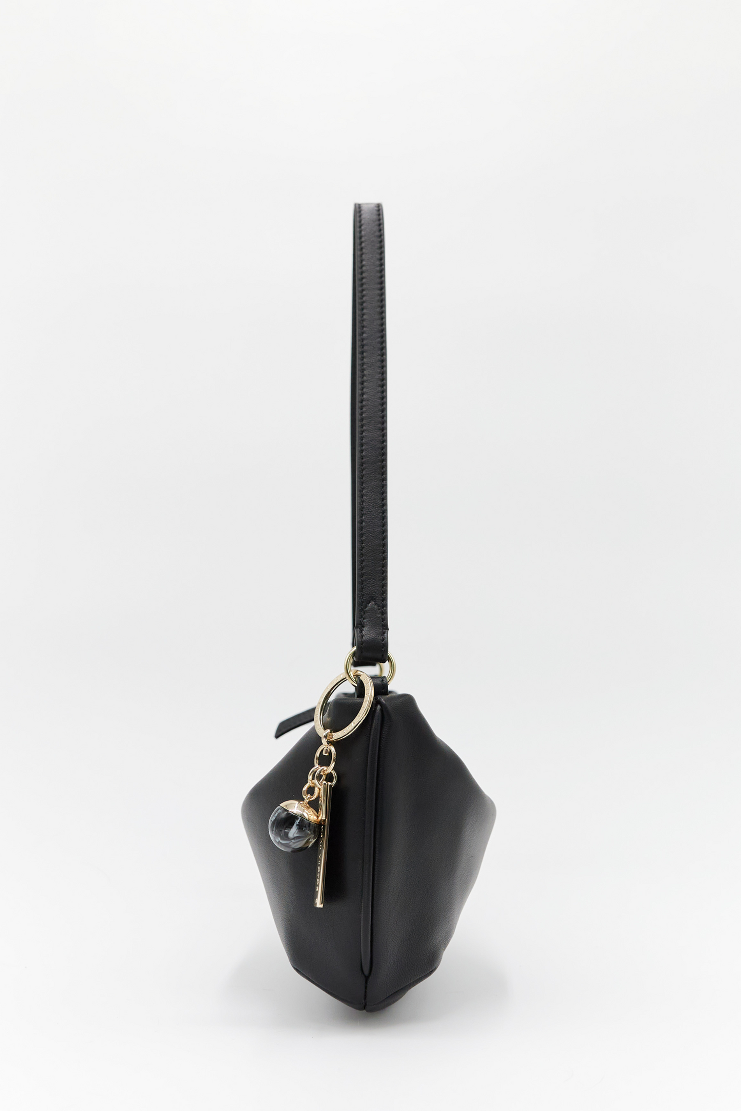 DV SHOULDER BAG