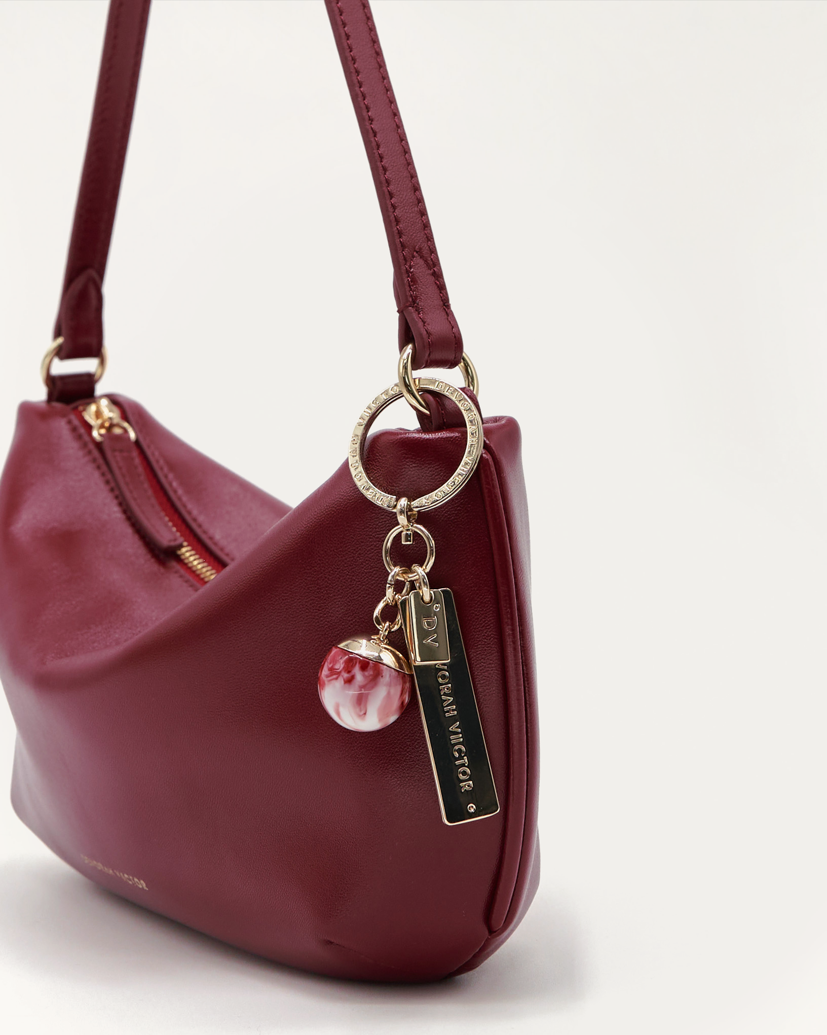 #color_burgundy